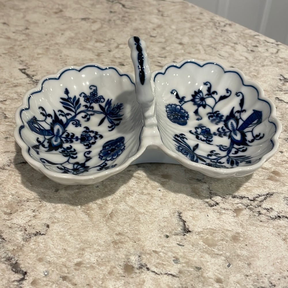 Blue Danube divided relish dish